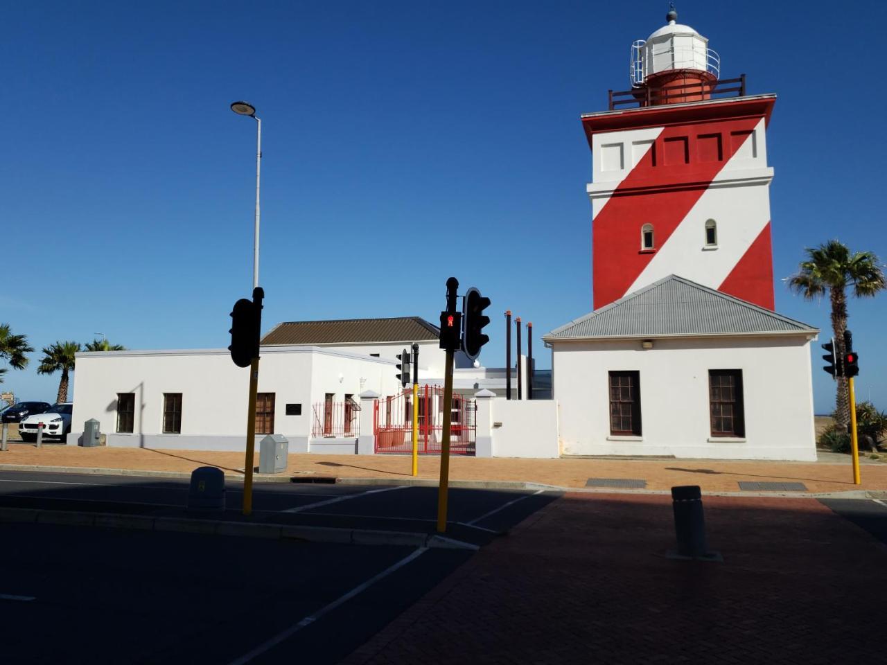 Point B Guest House -Sustainable Solar Energy Kaapstad Buitenkant foto